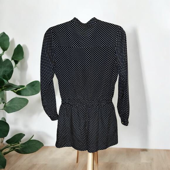 Michael Kors Long Sleeve with shorts romper‎ in Navy w/ white dot.  Petite Small - Picture 2 of 5